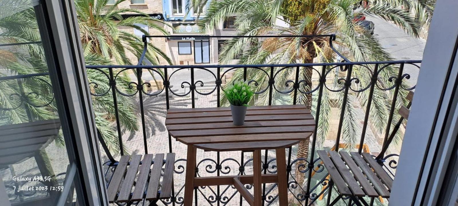 Ferienwohnung Edificio Amarillo En El Barrio Alicante Exterior foto
