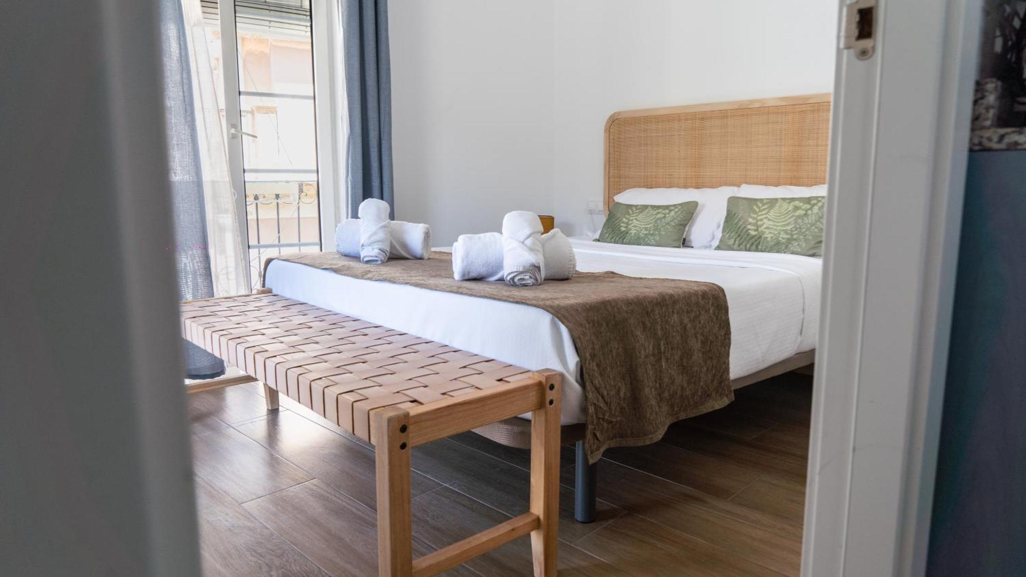 Ferienwohnung Edificio Amarillo En El Barrio Alicante Exterior foto